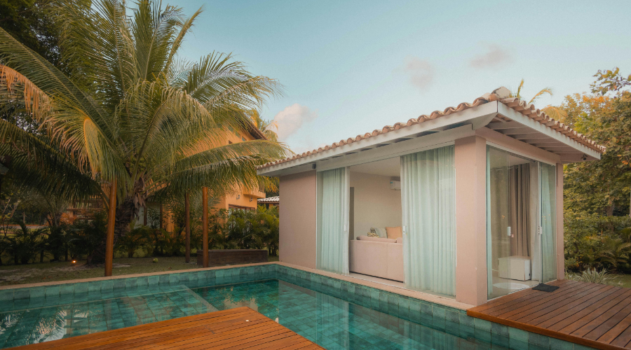 Ideas para integrar tu piscina en el jardín